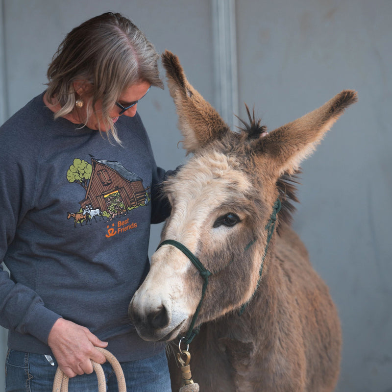 Jen is 5'10" and wearing a size MD